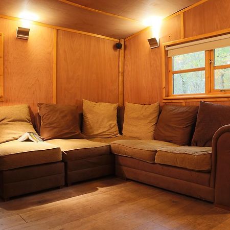 Pinetum Lodge Глостер Номер фото