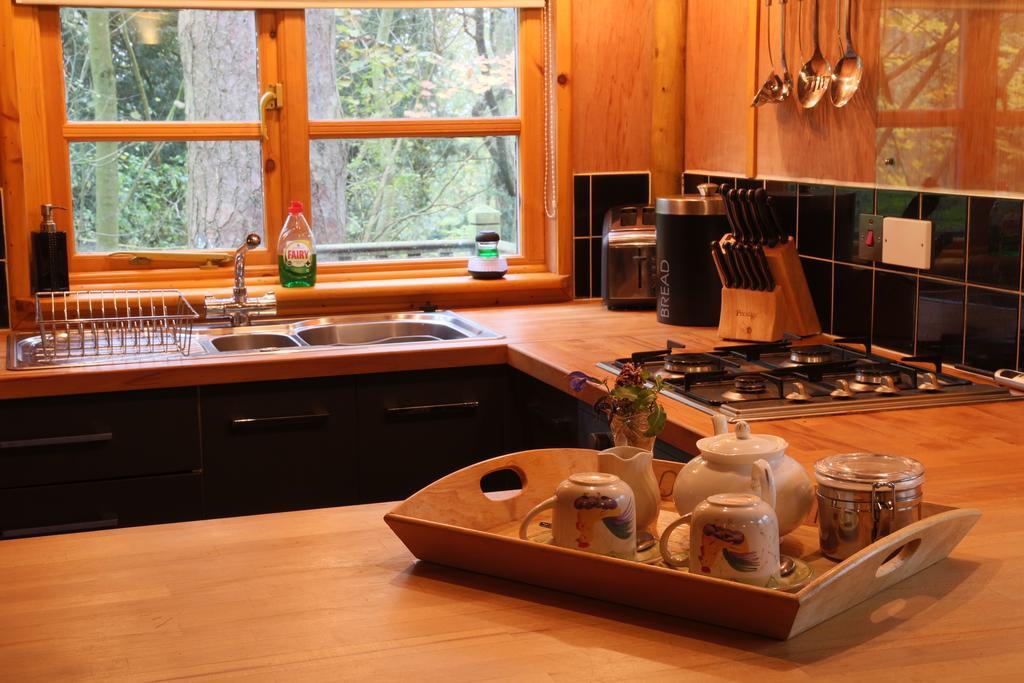 Pinetum Lodge Глостер Номер фото