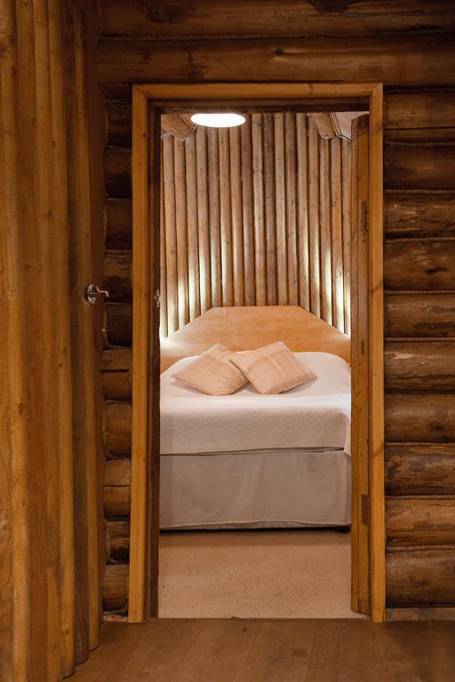 Pinetum Lodge Глостер Номер фото